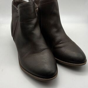 G BY Guess ankle Preowned booties- women 7.5‎